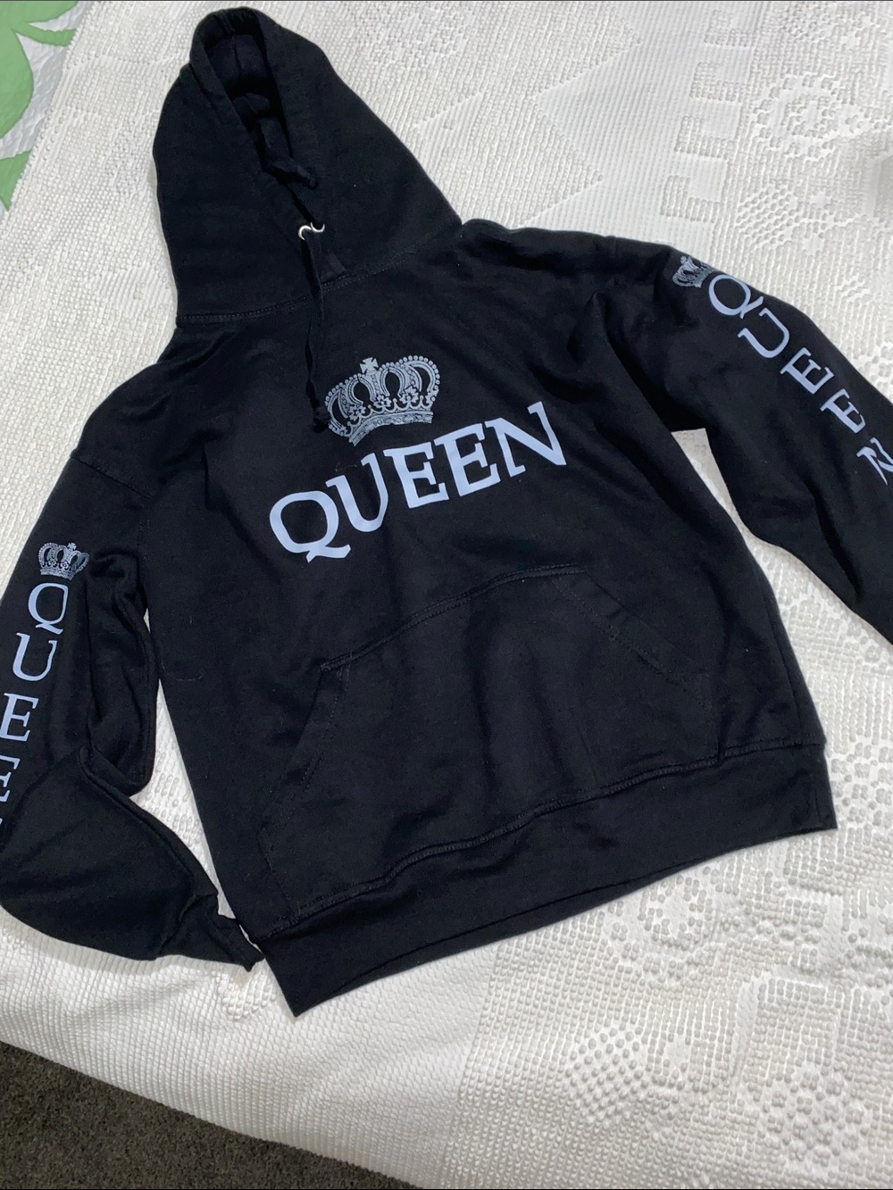 Jon Lauren Apparel QUEEN BLACK HOODIE size Medium unisex